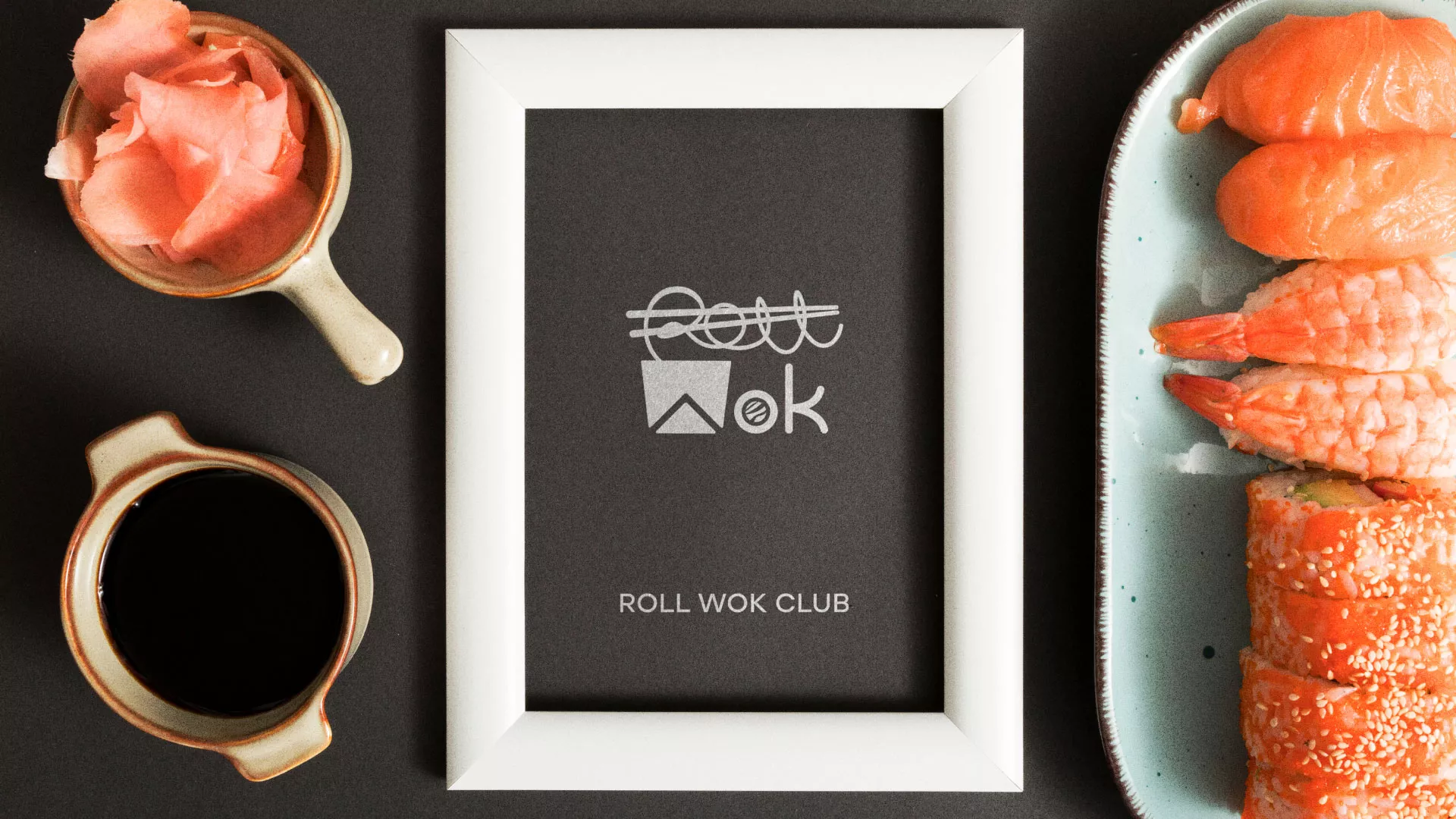 Разработка логотипа суши-бара «Roll Wok Club» в Дивногорске