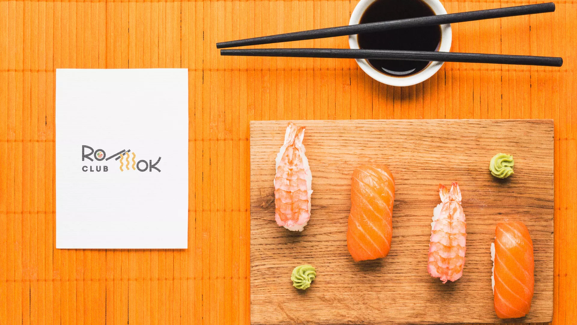 Создание логотипа суши-бара «Roll Wok Club» в Дивногорске
